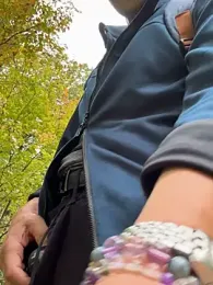 Hideen-real-face webcam model stream image