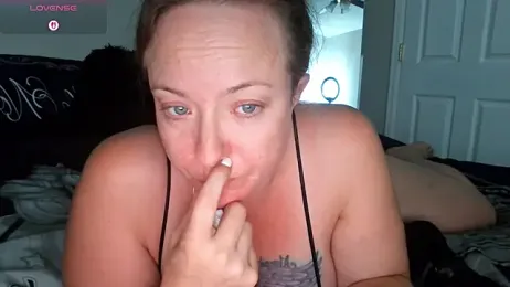 julimonroe webcam model stream image