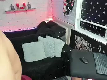 AdanXanders webcam model stream image