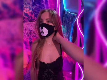 -Summer- bongacams stream image