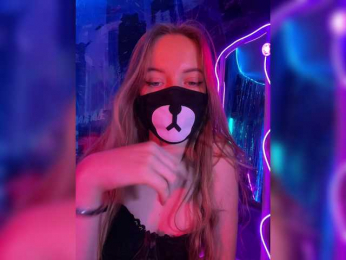 -Summer- bongacams stream image