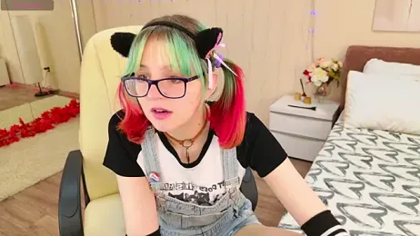 CoralineYoung stripchat stream image