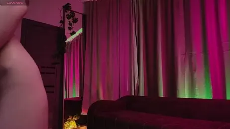 UrLittleVikky stripchat stream image