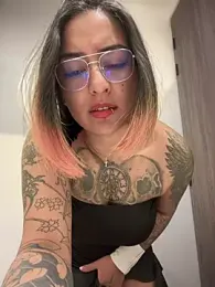 Rae_Lil_White stripchat stream image