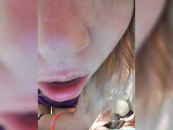 Andre-Blondinochka bongacams stream image