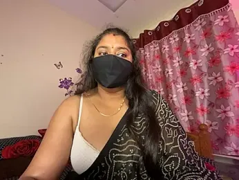 LouleyRanii stripchat stream image