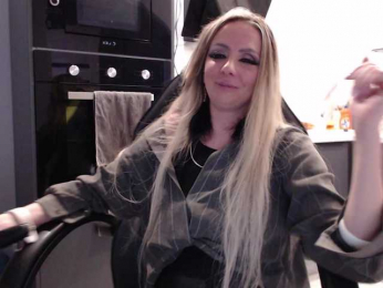 blondalina bongacams stream image