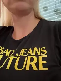 Bella-Tight stripchat stream image