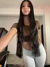 aly_golden_ stripchat stream image