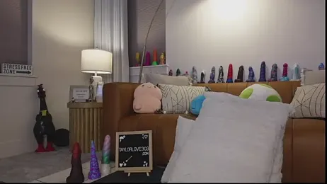 Taylorlove303 stripchat stream image