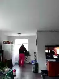 Snowbunnycake_131 stripchat stream image