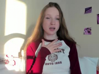 b4by_emilia chaturbate stream image