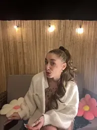 Chachou000 stripchat stream image