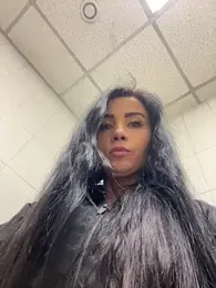 CrazzyChicks stripchat stream image