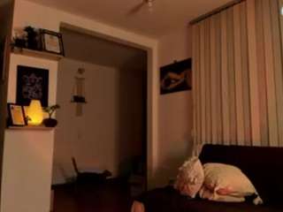 karlyee camsoda stream image