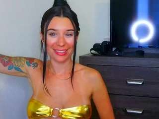 tighttinymilf camsoda stream image