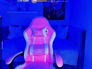 lexi-split camsoda stream image