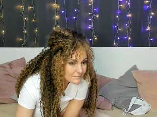 pollyhard camsoda stream image