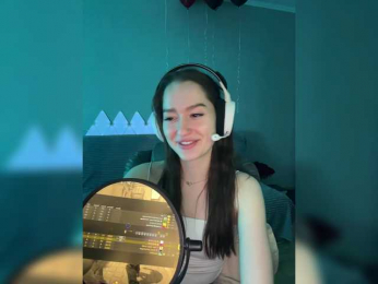 whiteTEA bongacams stream image