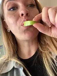 Sweet___Emily stripchat stream image