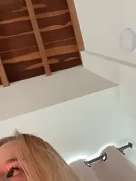 curchez_ stripchat stream image