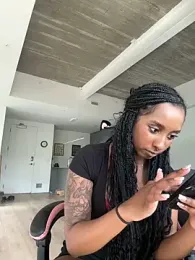 Your_Paris stripchat stream image