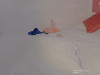 nicolle_mitchelle chaturbate stream image