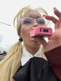 babydolll stripchat stream image