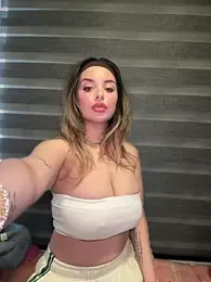 Alirawrz stripchat stream image