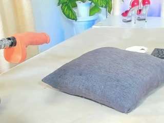 h0t-chocolate camsoda stream image