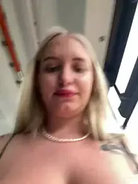 Milkyy_wway stripchat stream image