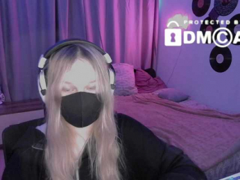 qwertikcam bongacams stream image