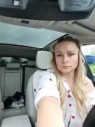 Bondgirl_013 stripchat stream image