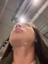 Holly_Play stripchat stream image