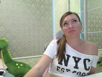 DIVORA bongacams stream image