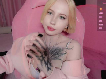 luvsoak bongacams stream image