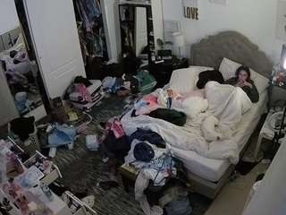 voyeurcam-hornyhostel-02 camsoda stream image