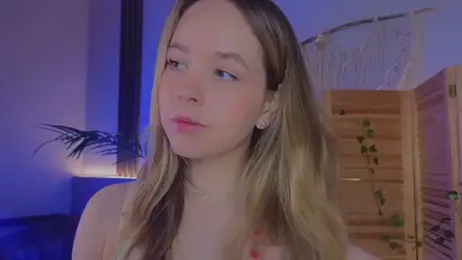 milly_shy stripchat stream image