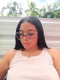 -VICKKY stripchat stream image