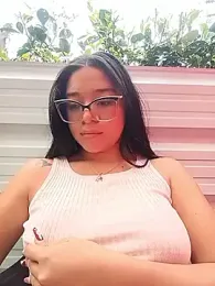 -VICKKY stripchat stream image