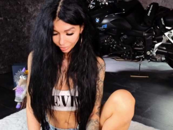 -BABAYAGA- bongacams stream image