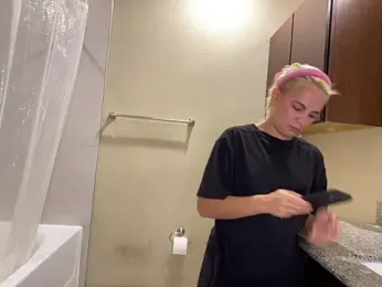 girlfriendmissy stripchat stream image