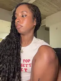 Your_Paris stripchat stream image