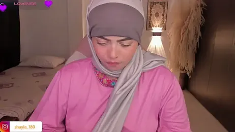 shayla_18 stripchat stream image