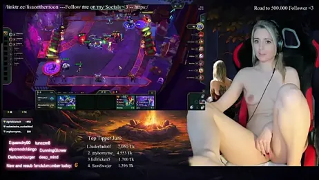 Lisaonthemoon stripchat stream image, 04.06.2025 19:10