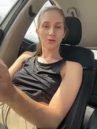 Feral_berry_8133 stripchat stream image