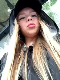 Liza_risky stripchat stream image