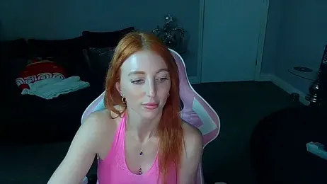 Red_firesquirt stripchat stream image