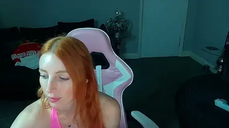 Red_firesquirt stripchat stream image