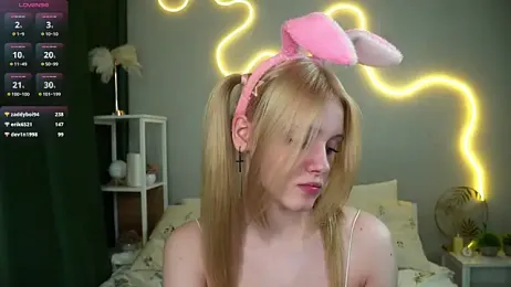 EdlaHewell stripchat stream image